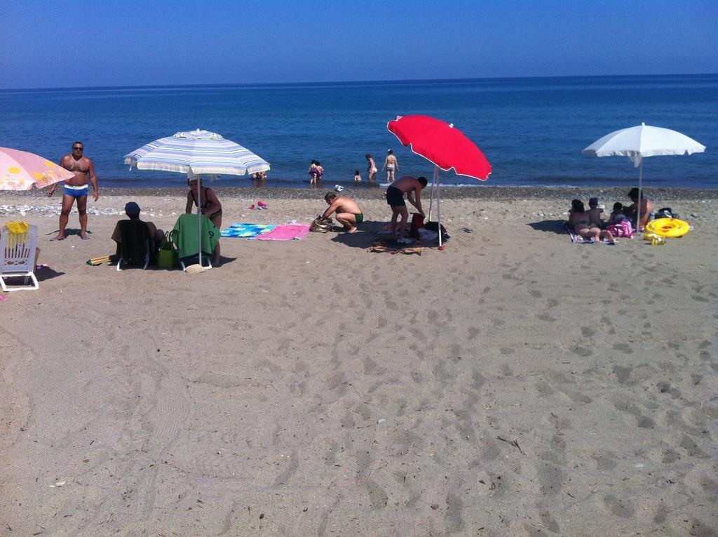 Paradise Beach Camera Mansardata Vicino Cefalu Piscina Aperta Campofelice Di Roccella Rom bilde