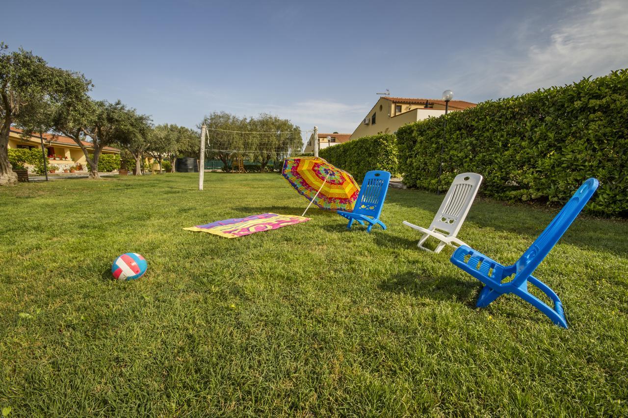 Paradise Beach Camera Mansardata Vicino Cefalu Piscina Aperta Campofelice Di Roccella Eksteriør bilde